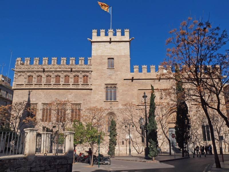 otras veces por ejemplo hacia proyectos de ley