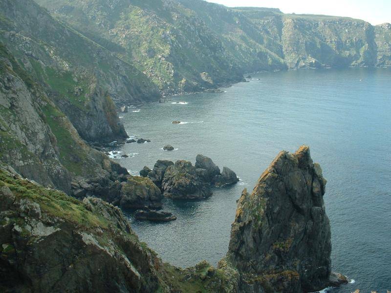 se derramo sobre todos los rostros como un jugo fresco